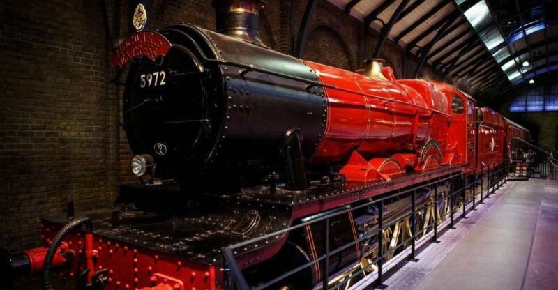 Harry Potter Family Package with Transfers from London - Highlights of the Studio Tour and Special Features
