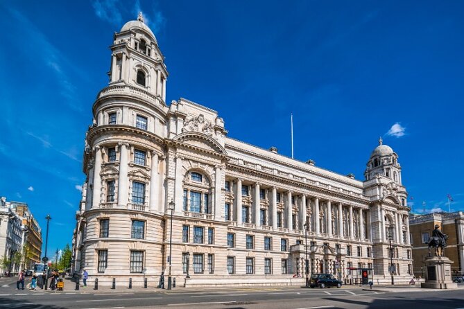 Harry Potter Self-Guided Walking Tour in London - Cecil Court: Inspiration for Diagon Alley