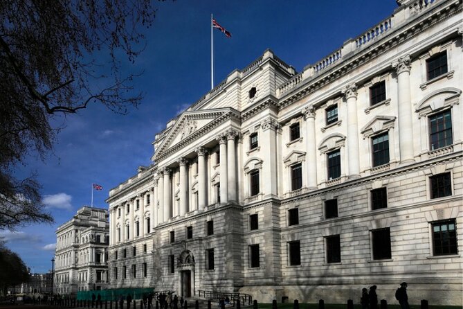 Harry Potter Self-Guided Walking Tour in London - Londons Theatre Scene and "Harry Potter and the Cursed Child"