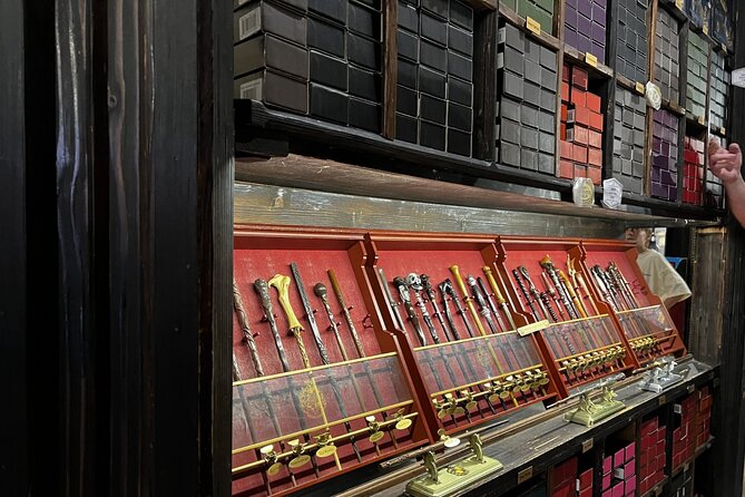 Harry Potter Tour with Madame Tussauds Tickets - Leicester Square and the Harry Potter Statue