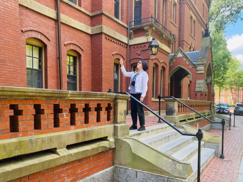 Harvard: America's oldest university - walking tour in French - Explore Harvard University with a French-Guided Walking Tour in Massachusetts