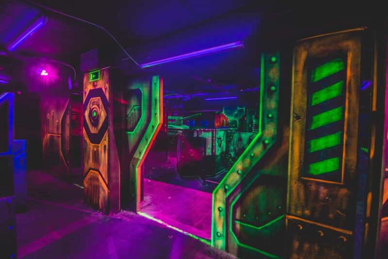 Hasselt: Ultimate Laser Tag Experience 3 Games + Drink - Hasselt’s Space-Themed Laser Tag Adventure Offers Thrills and Strategy