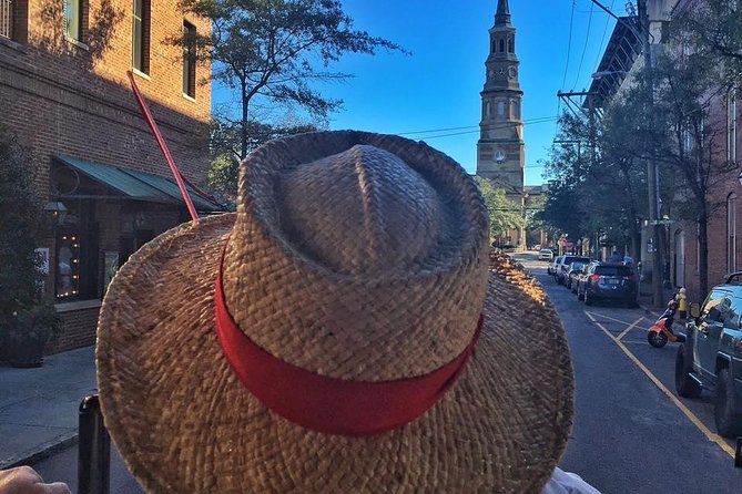 Haunted Evening Horse and Carriage Tour of Charleston - Accessibility and Group Size