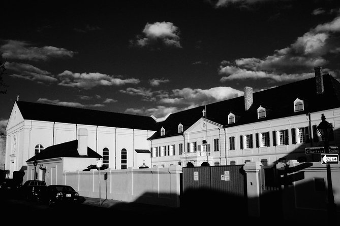 Haunted French Quarter Walking Tour in New Orleans - Visiting the Most Notorious Haunted Sites