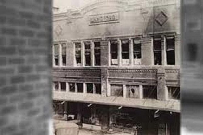 Haunted History of Fort Myers Walking Tour - The Atmosphere and Night Experience