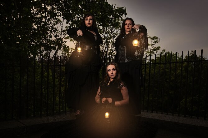 Haunted History Walking Tour of Providence - The Guide’s Role and Storytelling Style