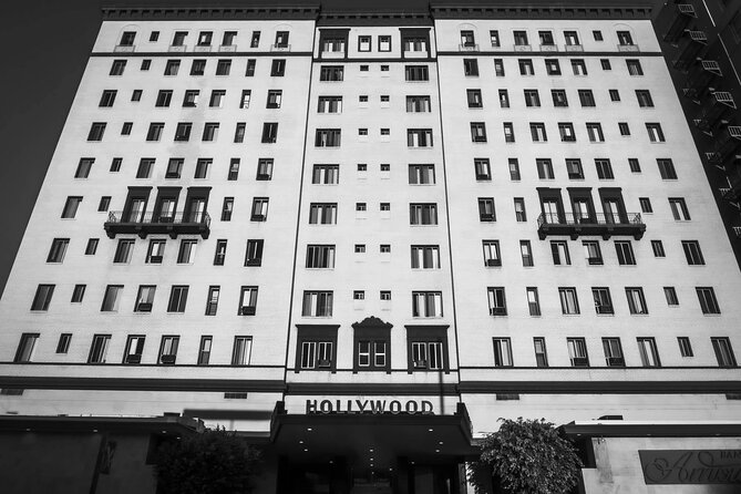 Haunted Hollywood Walking Tour: True Crime & Creepy Tales - The Guide’s Role in Bringing the Stories to Life