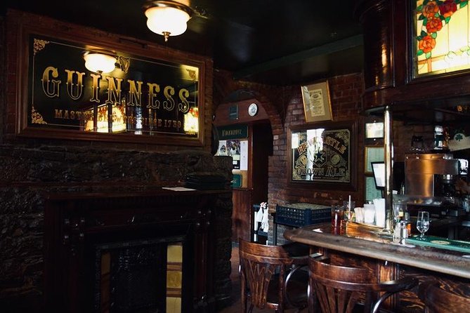 Haunted Montreal Pub Crawl - Physical Requirements and Accessibility