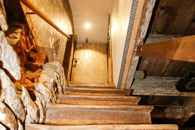 Haunted Orphanage Ghostly Encounter Tour in Gettysburg - Visiting Gettysburg’s Haunted Sites: East Cemetery Hill