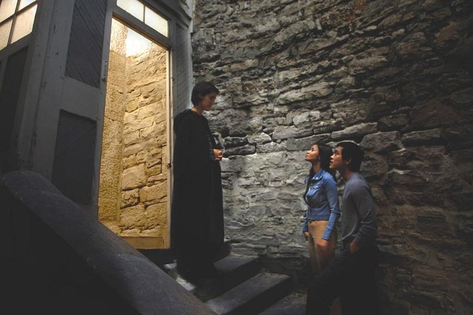 Haunted Walk's Nightmare Before (and after) Christmas Tour in Ottawa - Who Will Enjoy This Tour?