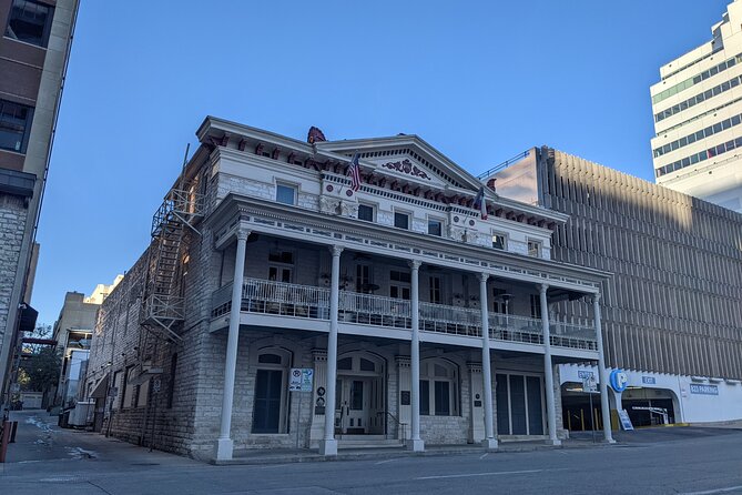 Hauntings in the Heart of Austin: Downtown Ghost Walk - The Texas Governor’s Mansion’s Shadowy Legends