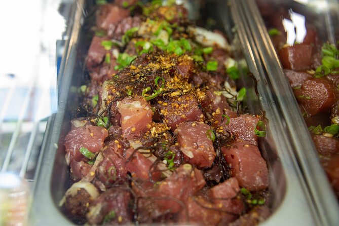 Hawaiian Food and Scenic Tour: Local Flavors and Top Sights - Culinary Delights: From Poke to Plate Lunches