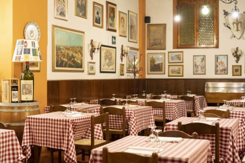 Heart of Florence: Dinner and Three Tenors Concert Ticket - The Venues Sound and Seating Experience