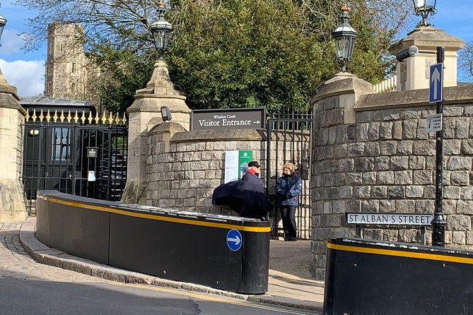 Heathrow Airport Arrival To London Via Windsor Castle - Booking Details and Flexibility