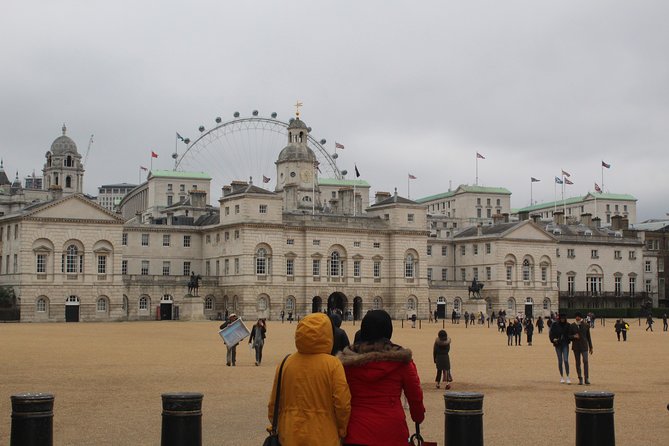 Heathrow Airport to London Arrival Transfer - Convenient Meet and Greet at Heathrow’s Arrival Hall