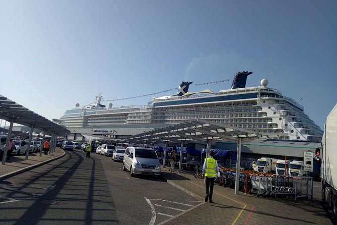 Heathrow Airport to Southampton Port or Hotel Private Airport Arrival Transfer - Reliable Flight Monitoring and Pickup Timing