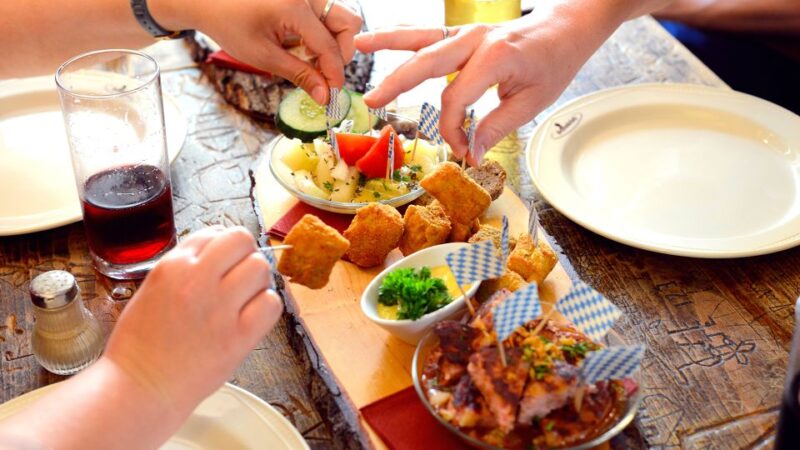 Heidelberg: Culinary city tour with delicious samples - Key Points