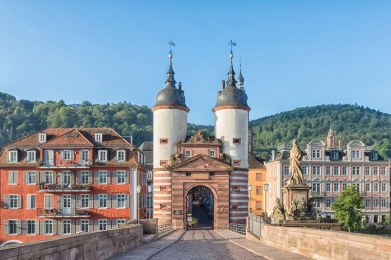 Heidelberg: Entertaining Guided Tour to Old Town Highlights - Discovering Heidelbergs Medieval Streets and Historic Buildings