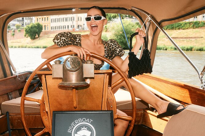 Heidelberg: exclusive private boat trip for up to 12 guests - Unique Features: Classic Wooden Boat and Inclusive Drinks