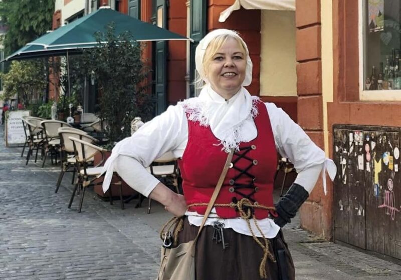 Heidelberg: Tour with the Executioner's Wife through Heidelberg's alleys - The Authentic Atmosphere of Heidelberg’s Old Town