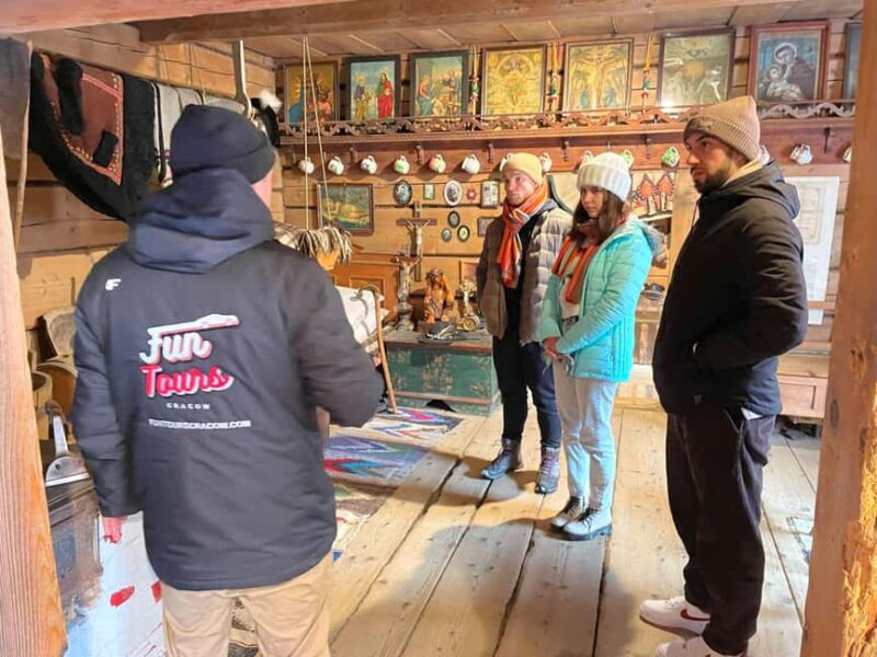 HELICOPTER SIGHTSEEING ONE DAY TOUR ZAKOPANE FROM KRAKOW - Logistics and Convenience of Roundtrip Transport