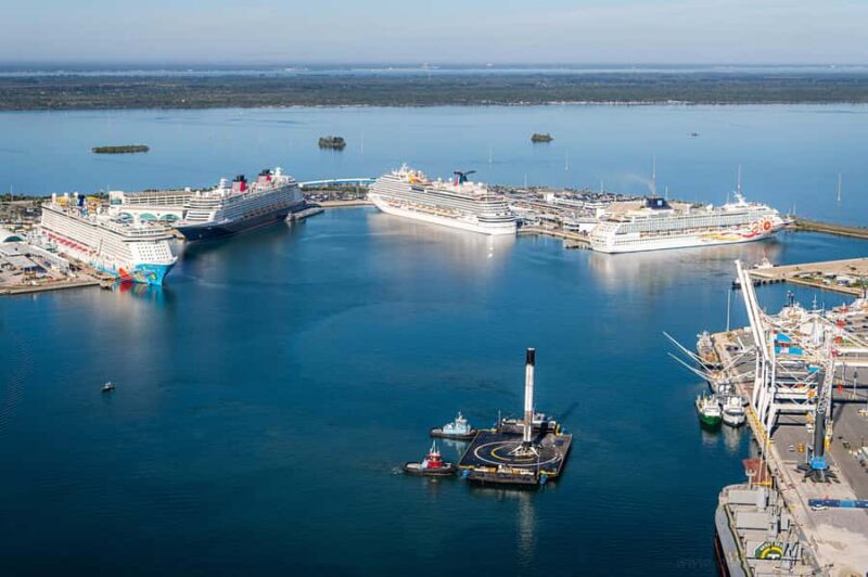 HELICOPTER TOUR: 30-35 Minute Private NASA Tour - Key Points