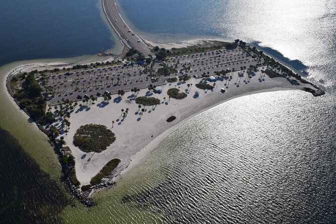 Helicopter Tour in Tarpon Springs, Clearwater Beaches & Caladesi Island - The Role of the Pilot and the Experiences Personal Touch