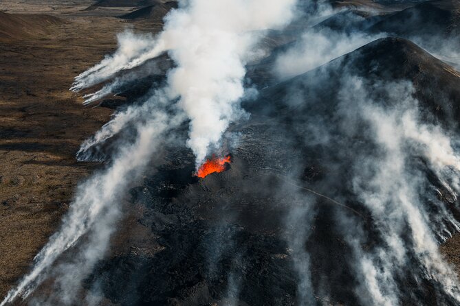 Helicopter Tour Over Icelands Reykjanes Volcano Eruption Site - The Experience of Flying Over the Reykjanes Peninsula