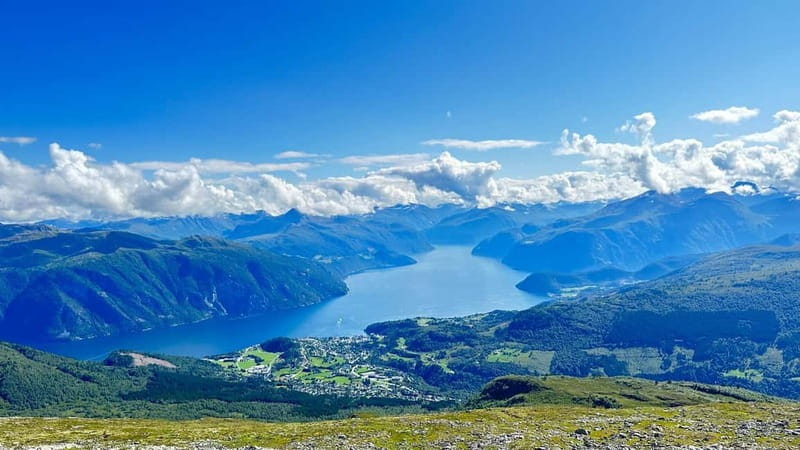 Hellesylt: Fjord to Sky. Scenic Escape to Stranda Gondola - Arriving in Stranda: Gateway to the Fjord and Alps