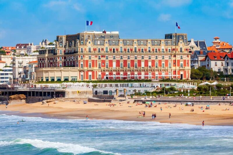 Hello Biarritz: Private 2-Hour Intro Walk with Local Guide - Tasting a Regional Specialty: Pintxo or Basque Gâteau
