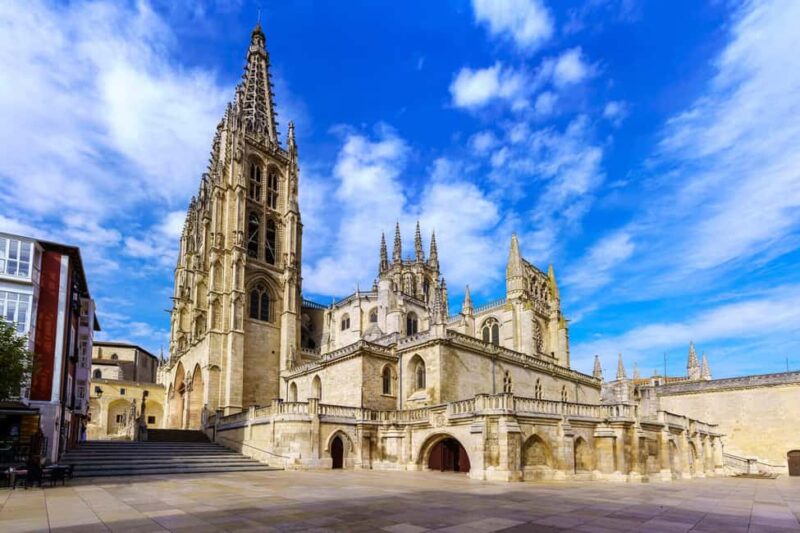 Hello Burgos: Private 2-Hour Intro Walk with Local Guide - Meet Your Guide at Burgos Cathedral’s Main Entrance