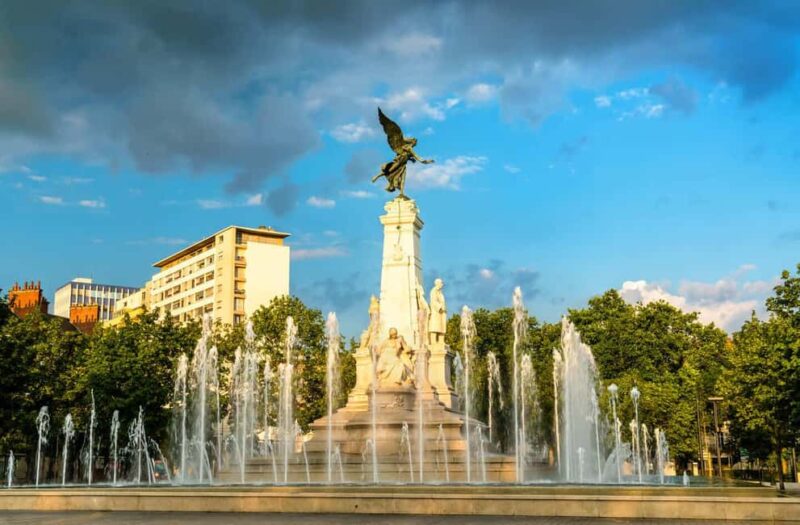 Hello Dijon: Private 2-Hour Intro City Walk with Local Guide - Discover Dijon in Just 2 Hours with a Private Guide