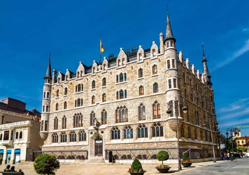 Hello León: Private 2-Hour Intro City Walk with Local Guide - Who Would Benefit Most from This Tour