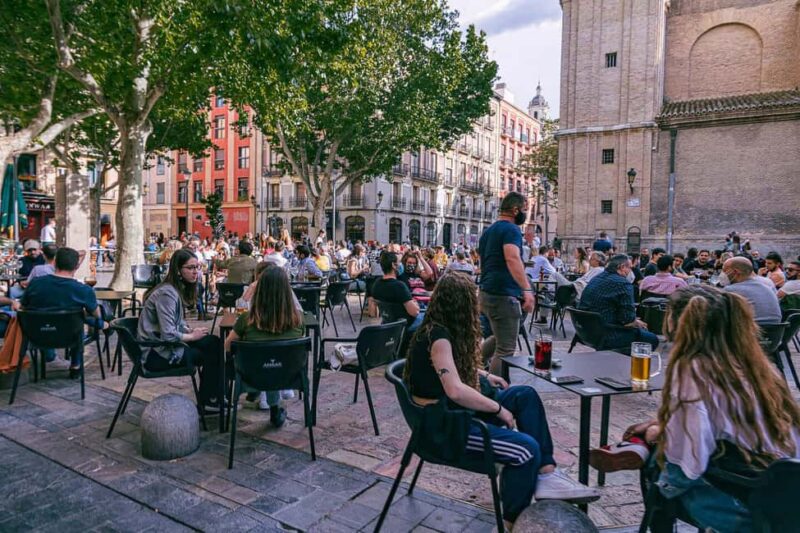 Hello Zaragoza: Private 2-Hour Intro Walk with Local Guide - Key Points