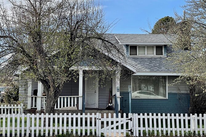 Hell's Highway Adults-Only Nighttime Walking Ghost Tour in Flagstaff - Tour Logistics and Accessibility