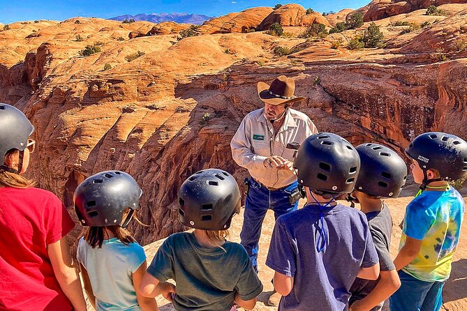 Hell's Revenge 4x4 Off-Roading Tour from Moab - Tour Timing and Sunset Options