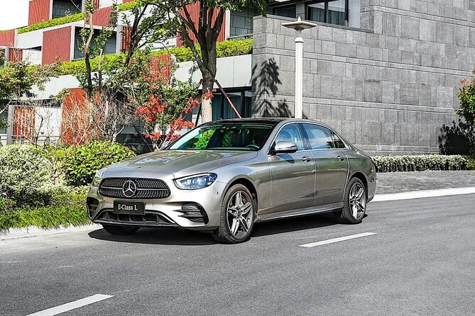 Helsinki Airport HEL Private Arrival Transfer to Helsinki City - Booking Process and Confirmation