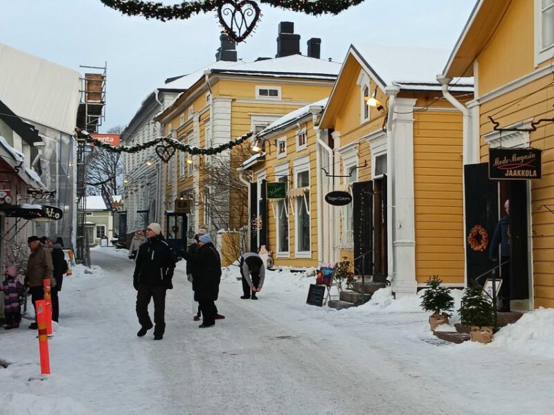 Helsinki And Porvoo Tour by Private Car with Personal Guide - Timing and Pacing Considerations