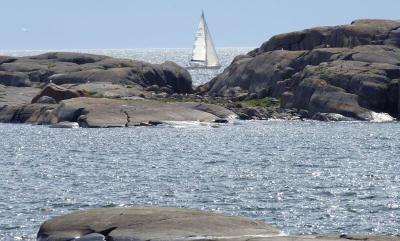 Helsinki: Archipelago RIB Boat Tour with BBQ Lunch and Sauna - Exploring the Pristine Island and Its Natural Beauty