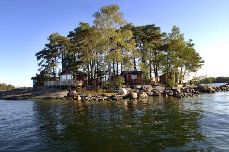 Helsinki: Archipelago RIB Boat Tour with BBQ Lunch and Sauna - Return Journey and End of the Tour