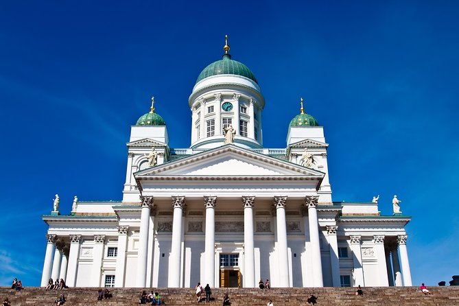 Helsinki city sightseeing and Seurasaari Island - Helsinki’s Iconic Senate Square and Its Historic Significance