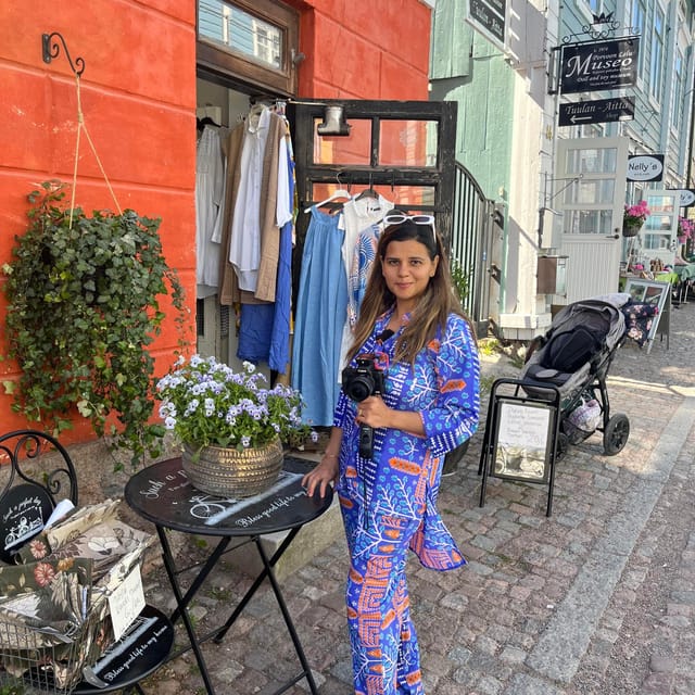 Helsinki: Guided Walking Tour with Local Guide - Discover Helsinki’s Architectural Gems at Senate Square