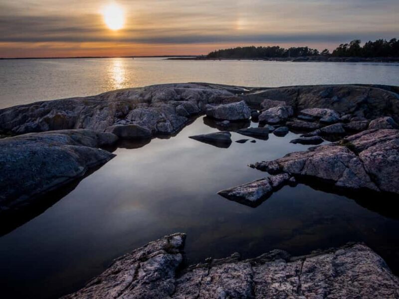 Helsinki: Midnight Sun Kayaking Tour with Campfire - Starting Point at Vuosaari Paddling Center