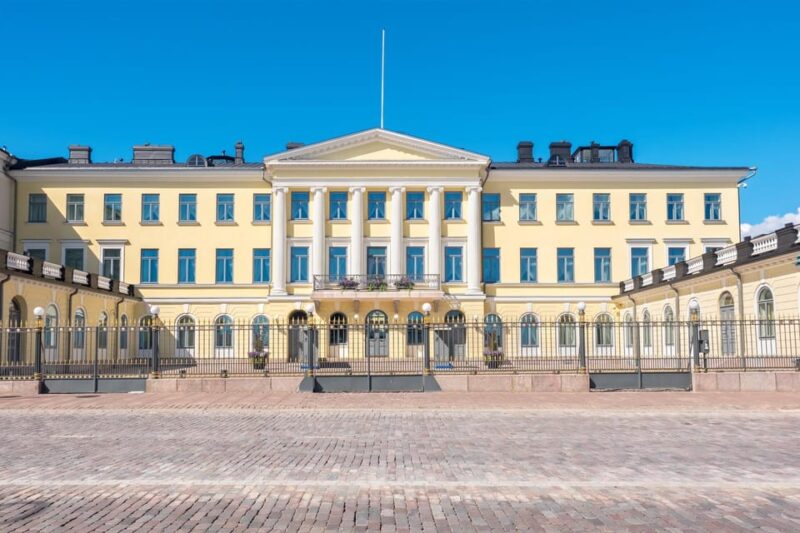 Helsinki Old Town Highlights Private Walking Tour - Discovering Helsinki’s Government and Nobility Residences
