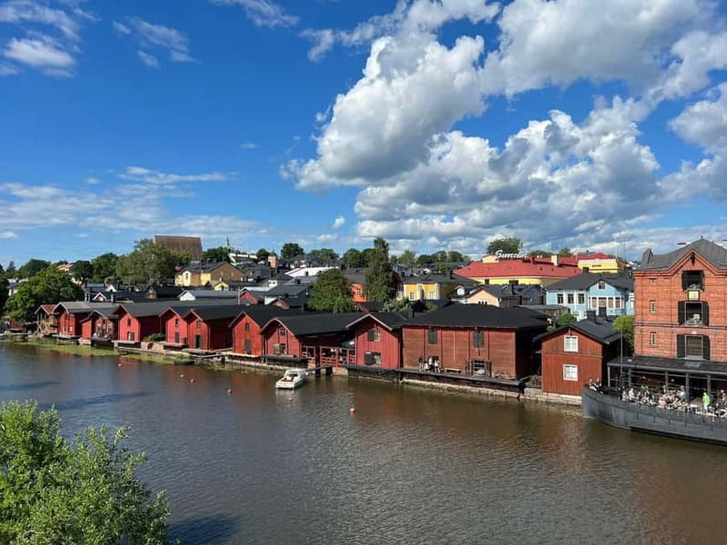 Helsinki & Porvoo: Full-Day Cultural & Scenic Tour - Helsinkis Modern Charms and Design Highlights