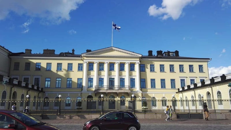 Helsinki: Private All Star Walking Tour - Market Square and the Allas Sea Pool Experience