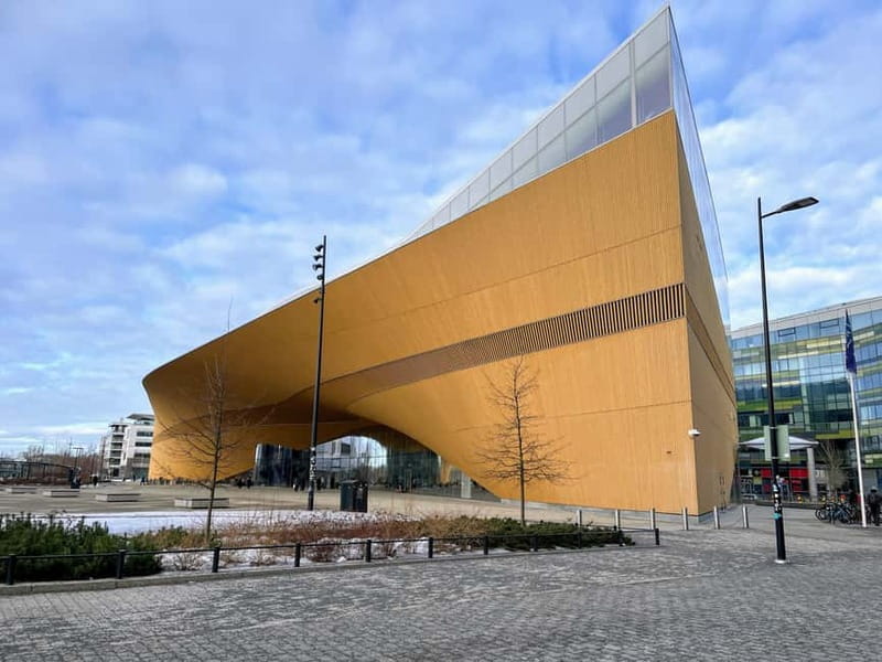 Helsinki: Private All Star Walking Tour - Havis Amanda Fountain and Finnish Coffee Culture