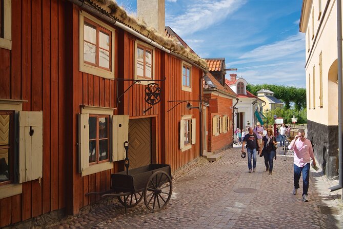 Helsinki Private Sightseeing + Medieval Town Porvoo - Visiting Helsinki’s Historic and Cultural Landmarks