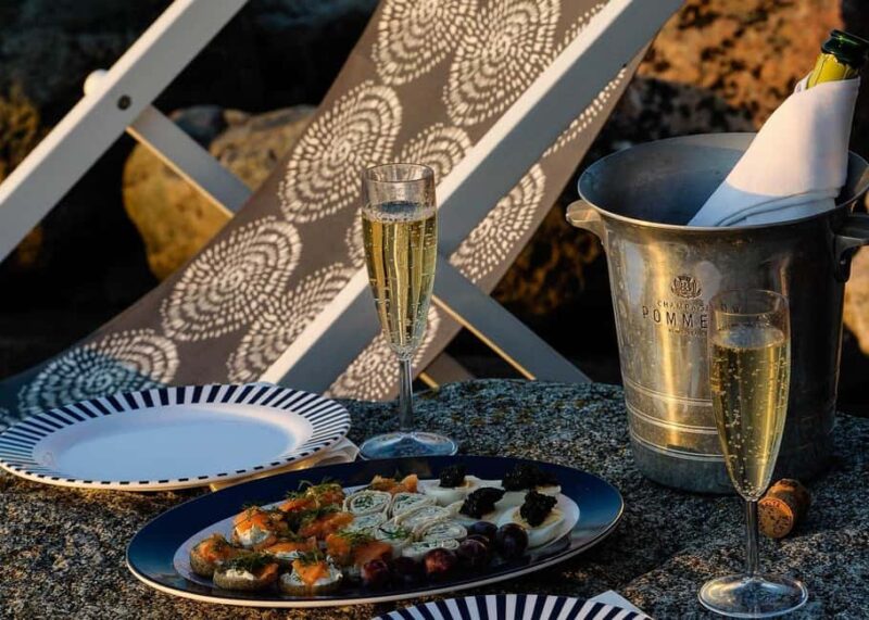 Helsinki: Private Sunset Lounge Experience with Snacks - The Private RIB Ride through Helsinki’s Archipelago