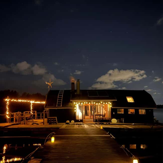 Helsinki: Rustic Traditional Floating Sauna Experience - Key Points